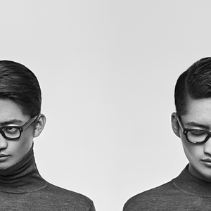 玩弄熟女的荫毛荫蒂大
